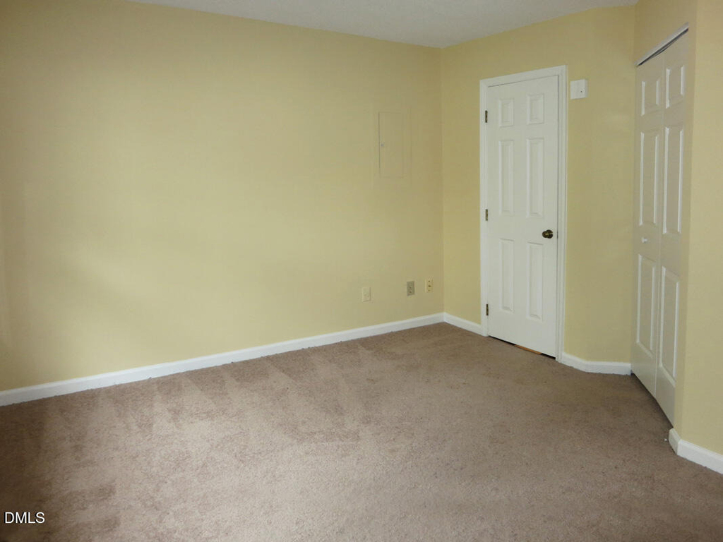 737 Edwards Street - Photo 7