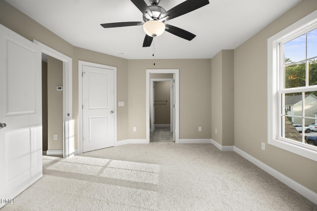 412 Meridian Crossing - Photo 6