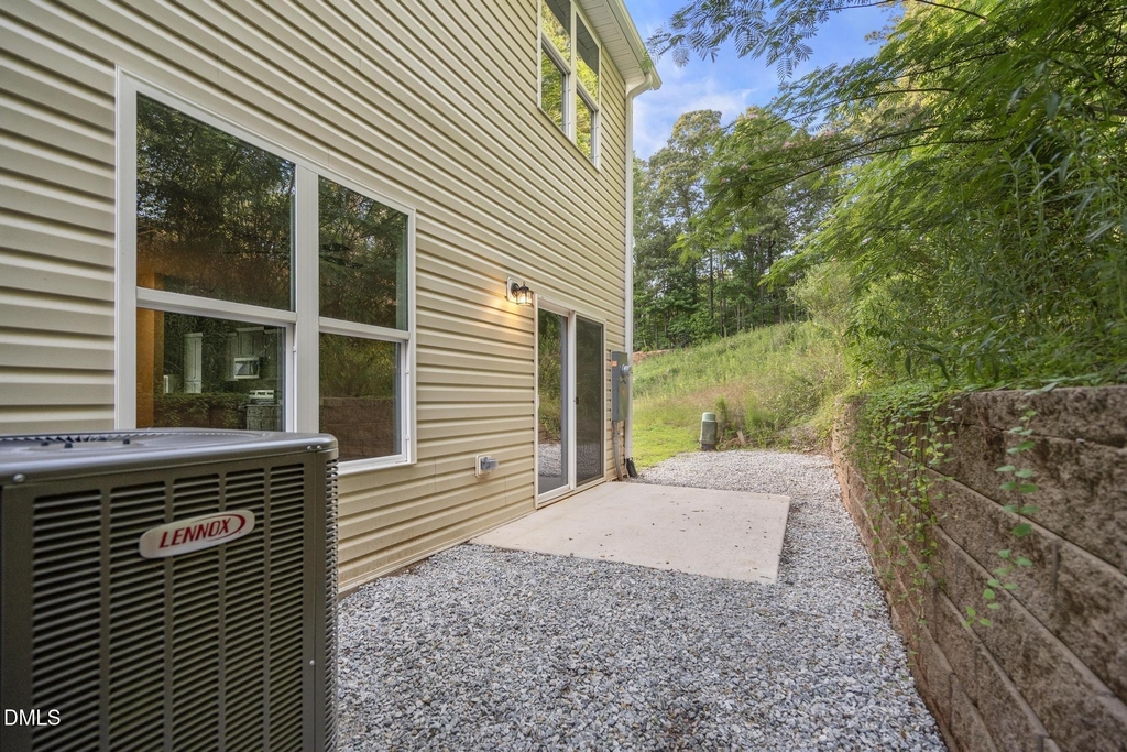 412 Meridian Crossing - Photo 14