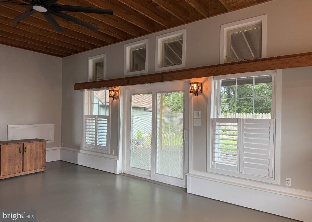 111 Pitts Street - Photo 3