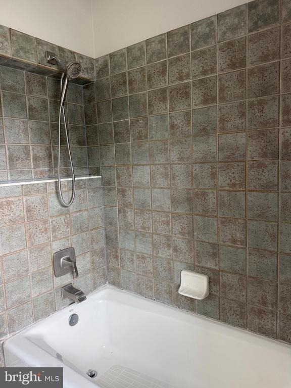 111 Pitts Street - Photo 10