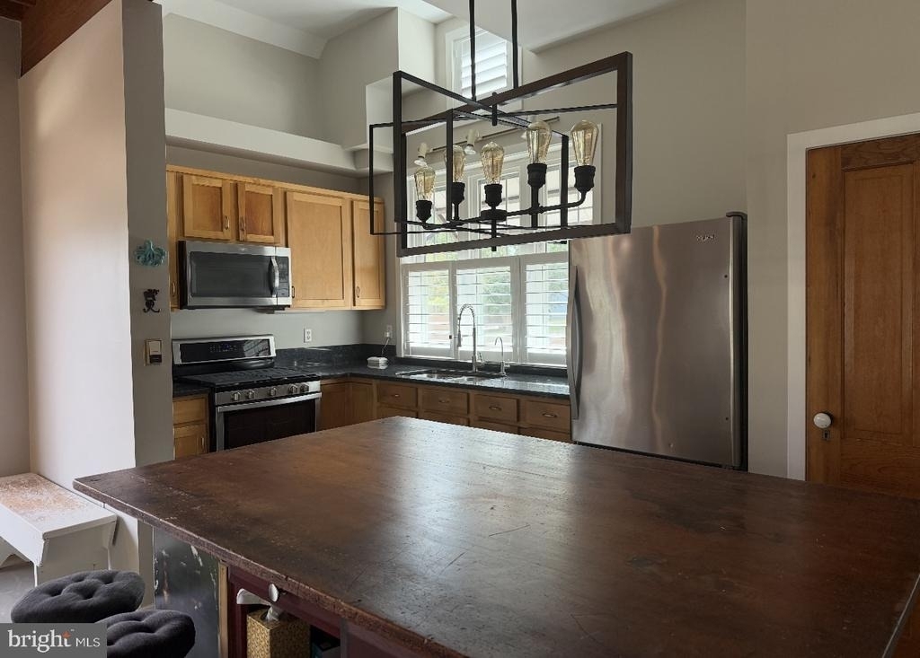 111 Pitts Street - Photo 4