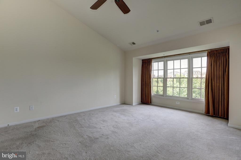 311 Oak Knoll Terrace - Photo 19
