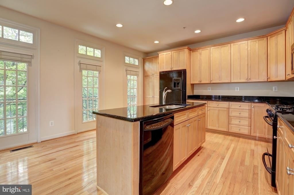 311 Oak Knoll Terrace - Photo 14