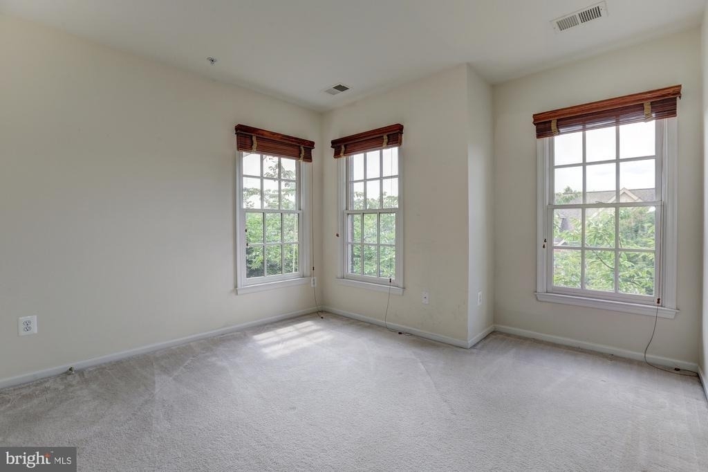 311 Oak Knoll Terrace - Photo 25
