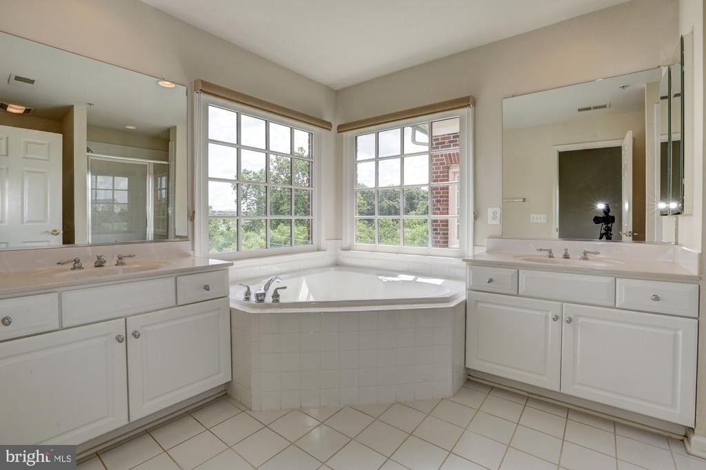 311 Oak Knoll Terrace - Photo 20