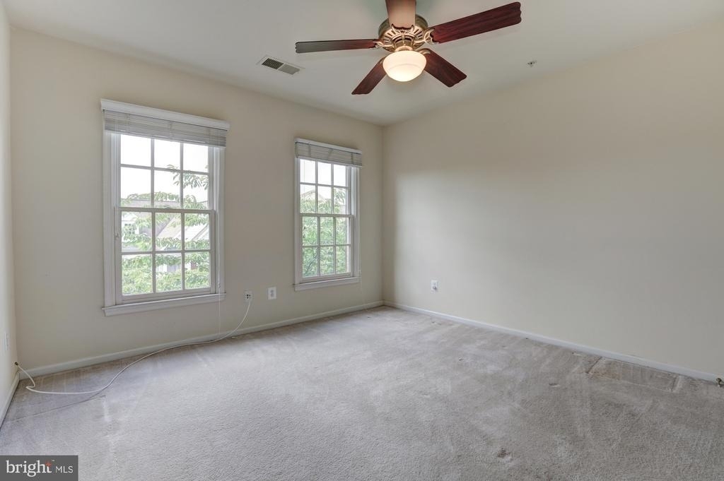 311 Oak Knoll Terrace - Photo 27
