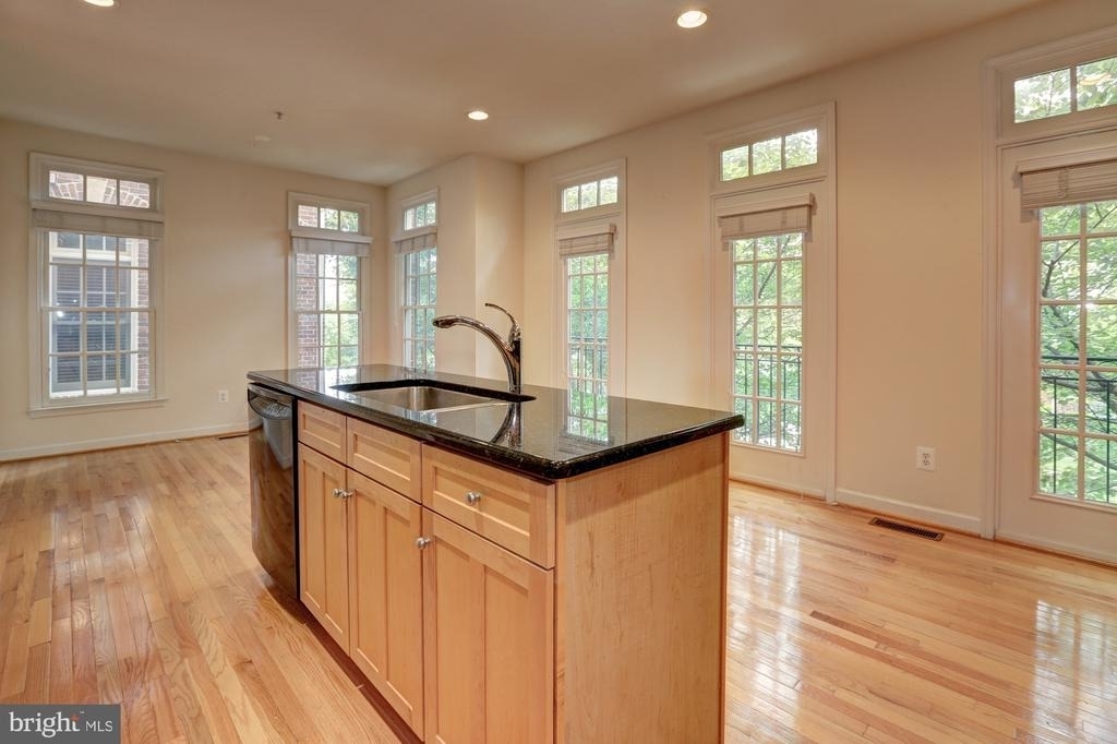 311 Oak Knoll Terrace - Photo 16