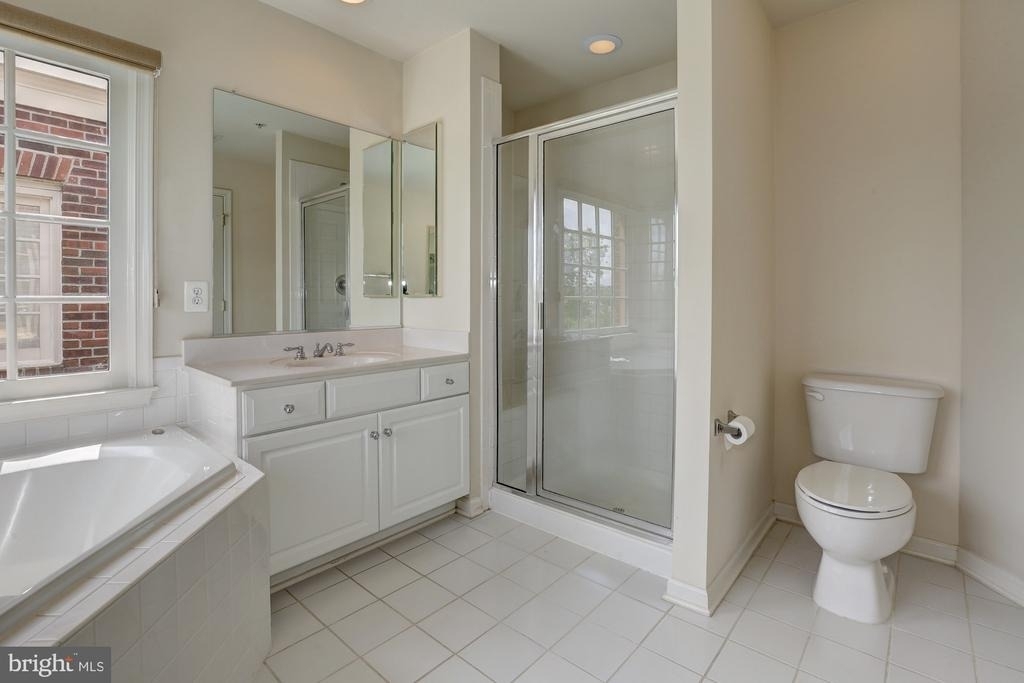 311 Oak Knoll Terrace - Photo 21