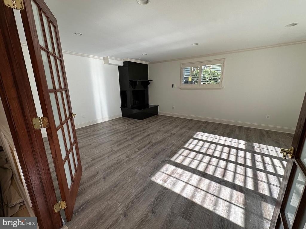 9203 Cedarcrest Drive - Photo 22