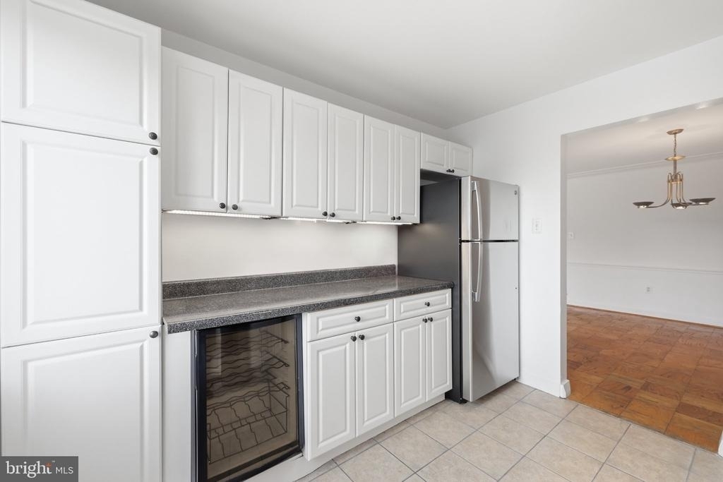 5301 Westbard Circle - Photo 10