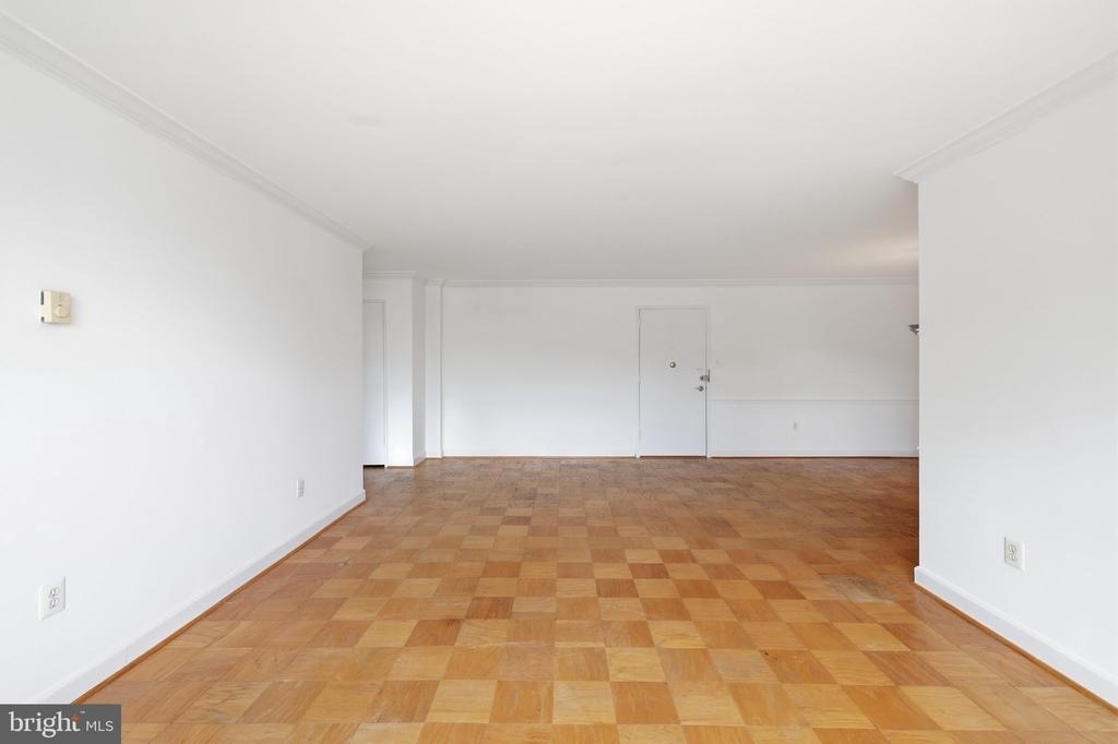5301 Westbard Circle - Photo 18