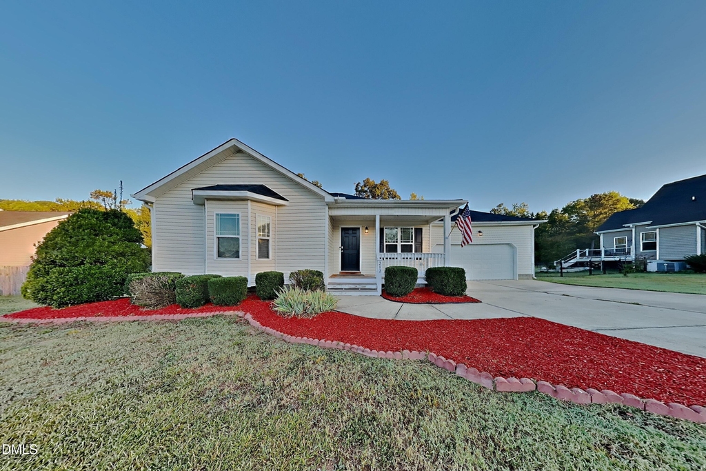 282 Oxfordshire Drive - Photo 0