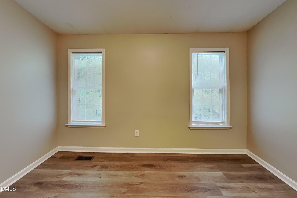 3012 Brittany Drive - Photo 6