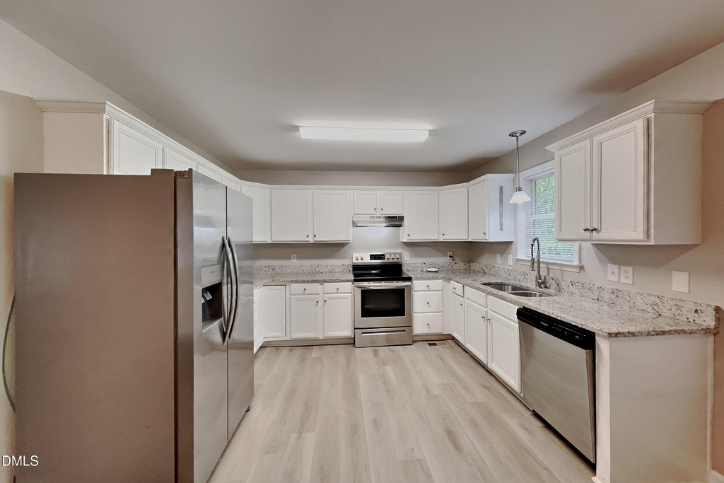 3012 Brittany Drive - Photo 5
