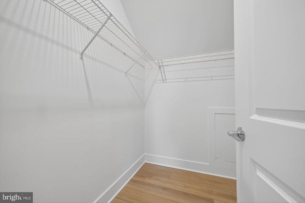 4937 Purdy Aly - Photo 24