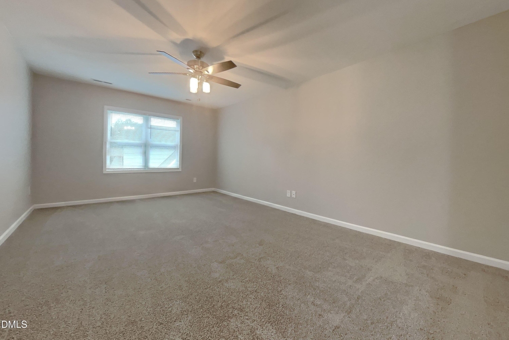 133 Jade Street - Photo 14