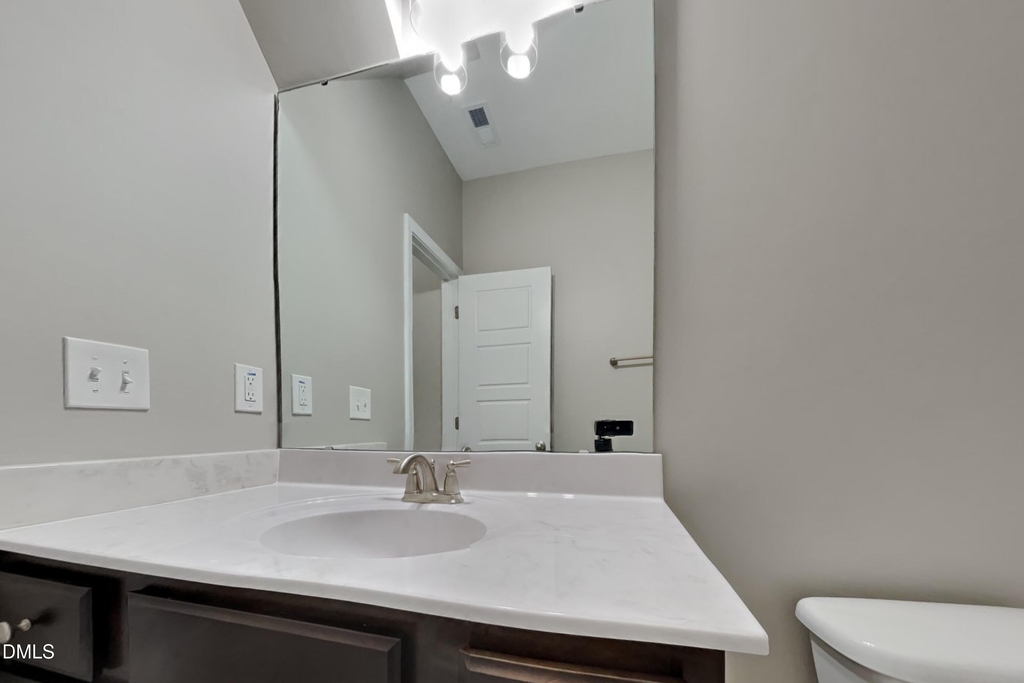 133 Jade Street - Photo 12