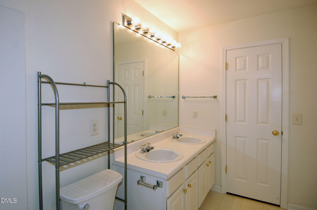 4421 Vienna Crest Drive - Photo 9