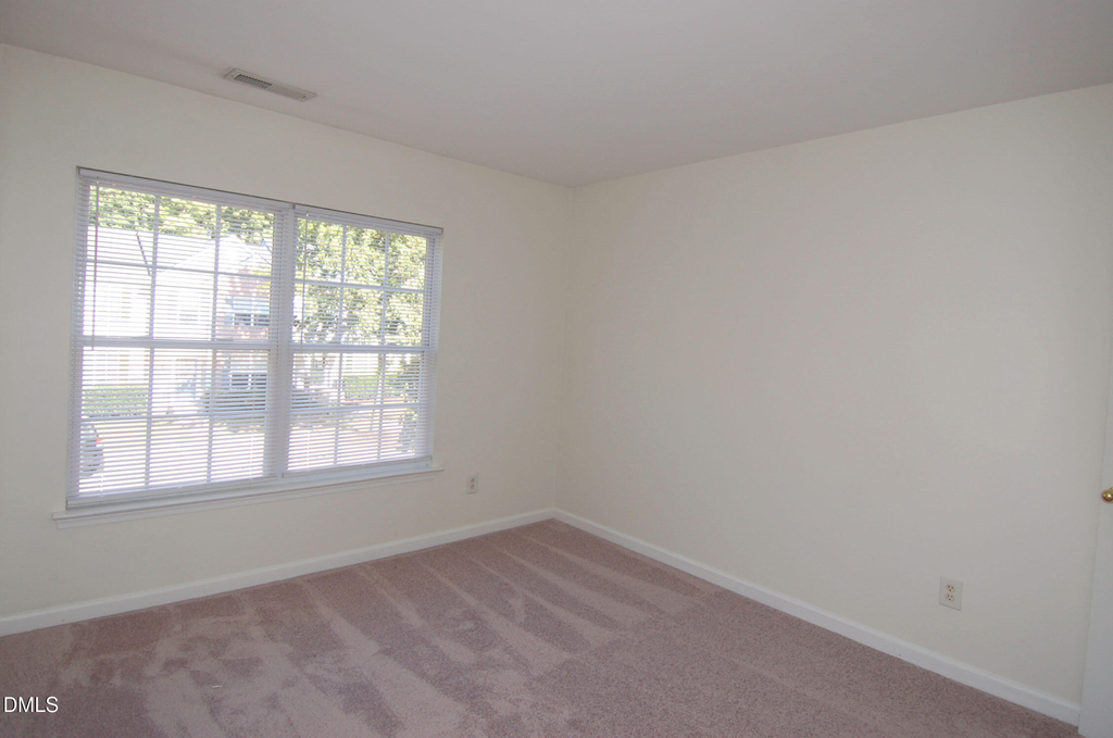 4421 Vienna Crest Drive - Photo 11