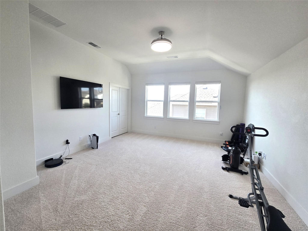 112 Texas Bluebonnet Trl - Photo 24