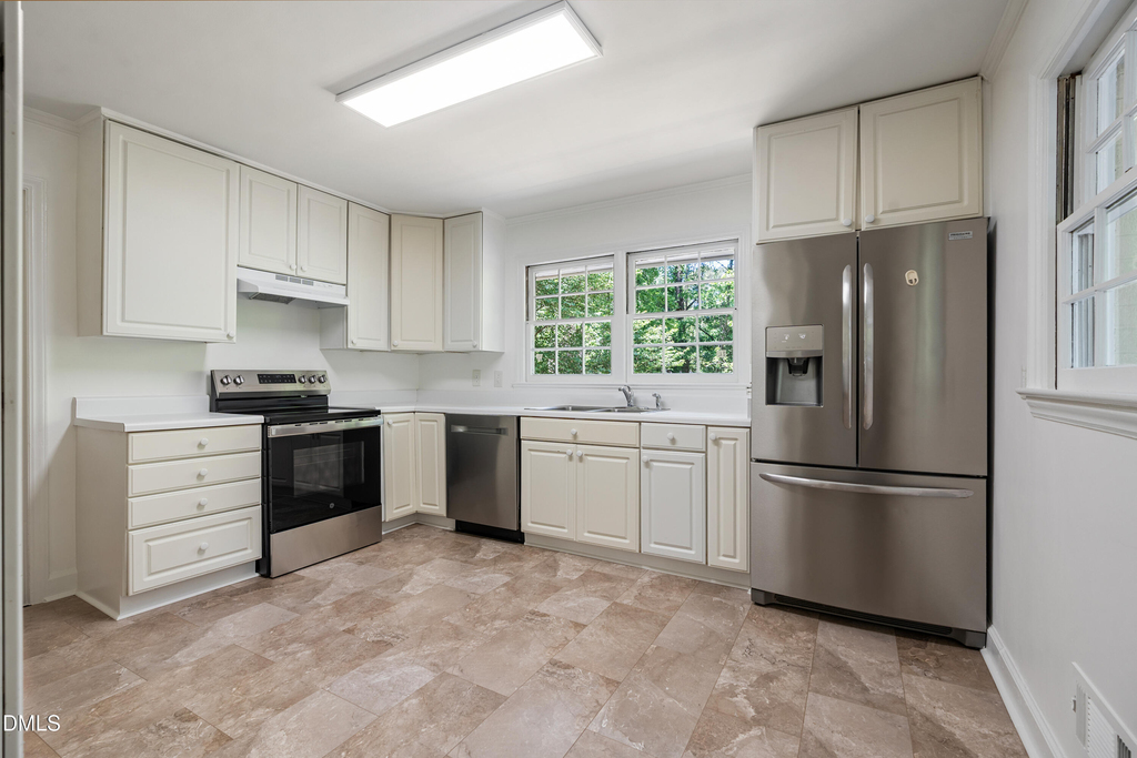 1209 Roosevelt Drive - Photo 1