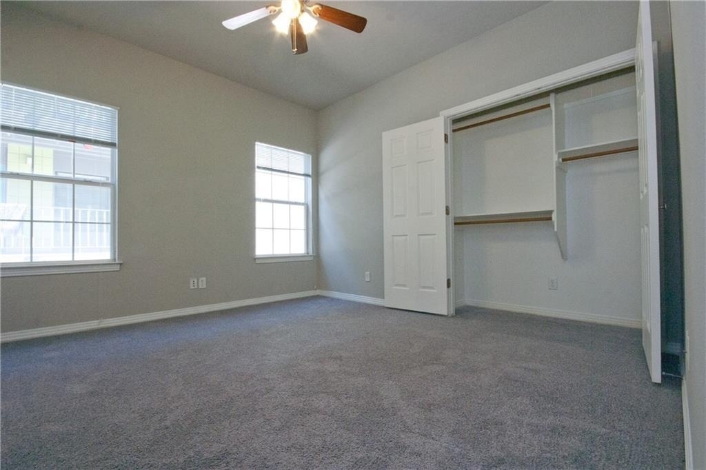 2410 Leon St - Photo 6