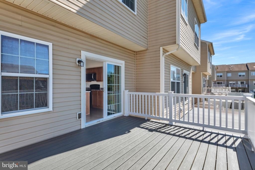 4934 Olympia Place - Photo 9