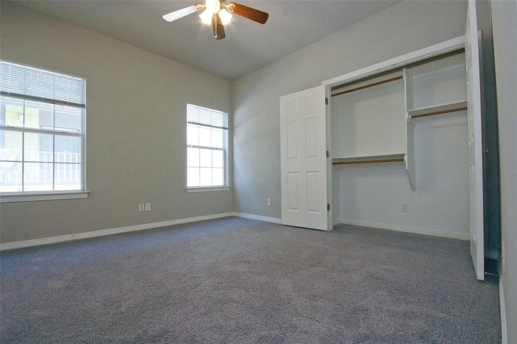 2410 Leon St - Photo 8