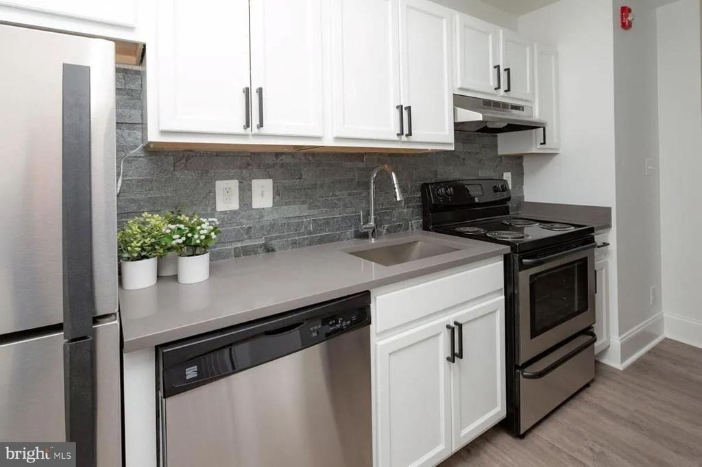 1026 N Calvert Street - Photo 2