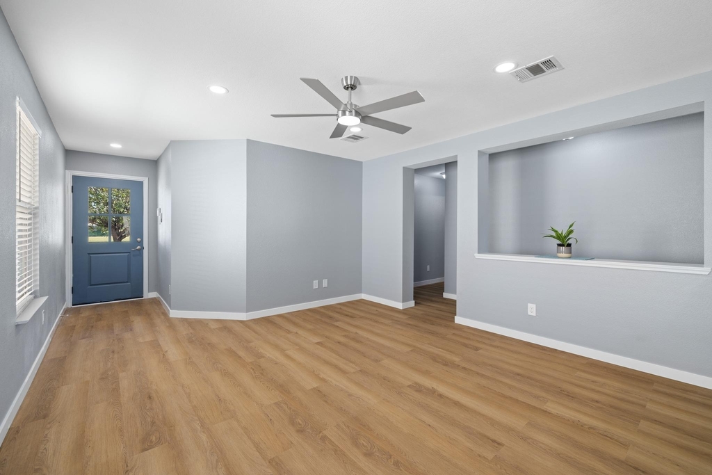 2322 Kuykendall Dr - Photo 5