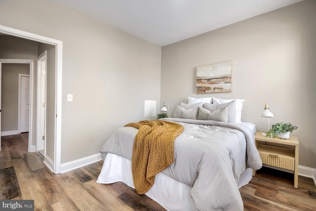 2560 Robb Street - Photo 6