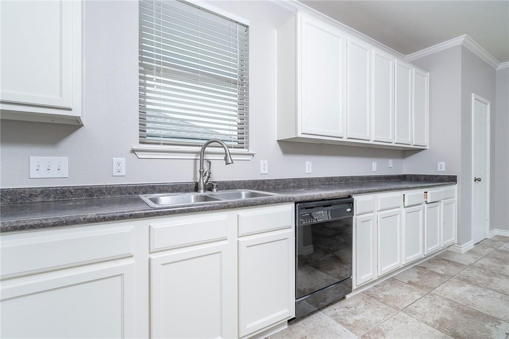 2116 Woodway Dr - Photo 13