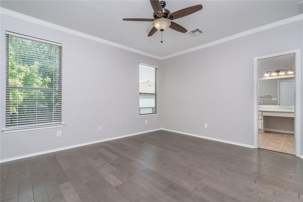 2116 Woodway Dr - Photo 16