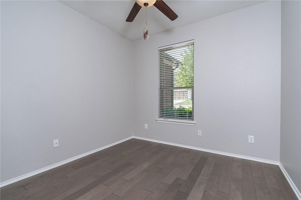 2116 Woodway Dr - Photo 23