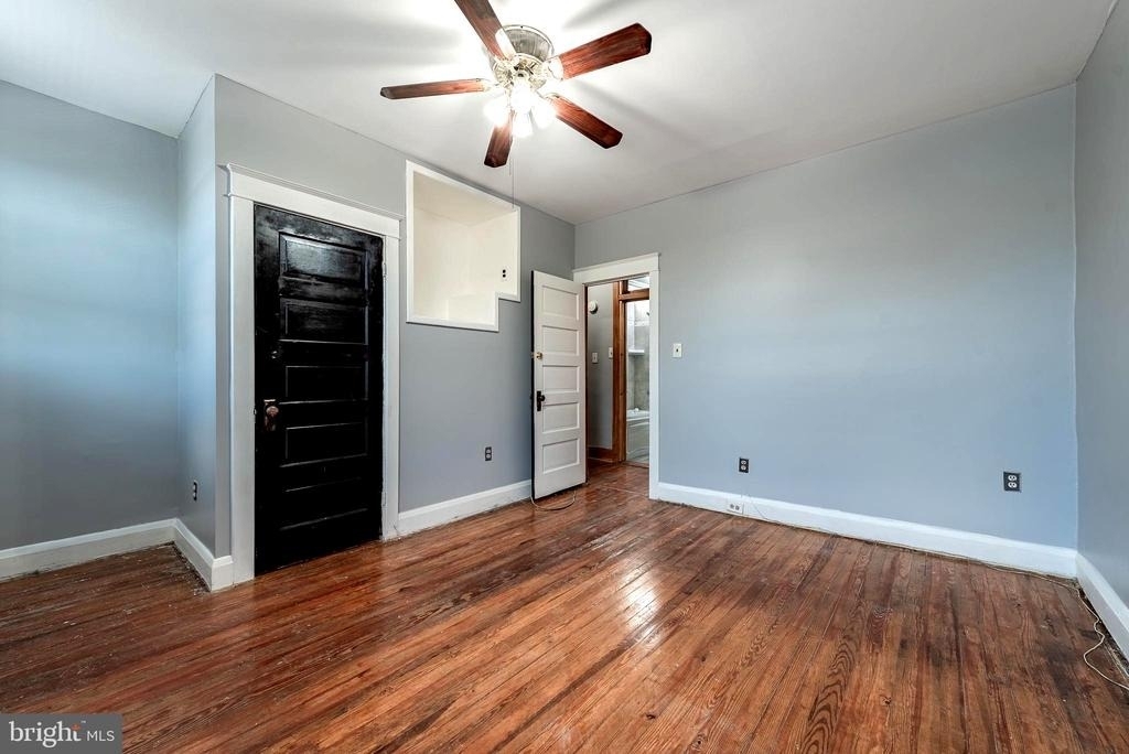 227 N Monastery Avenue - Photo 11