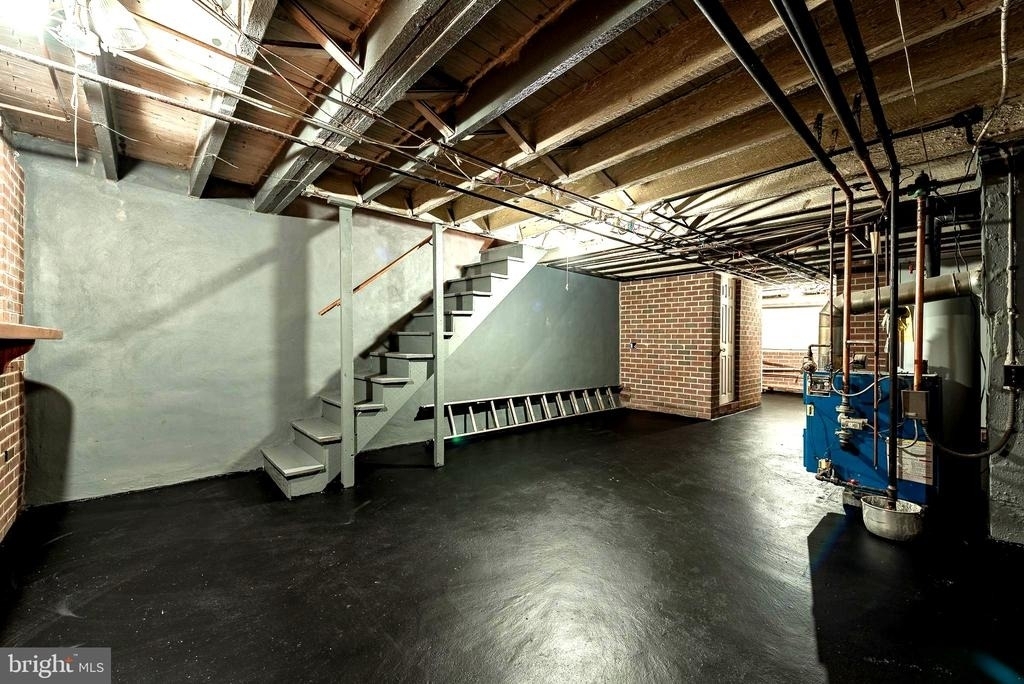 227 N Monastery Avenue - Photo 18