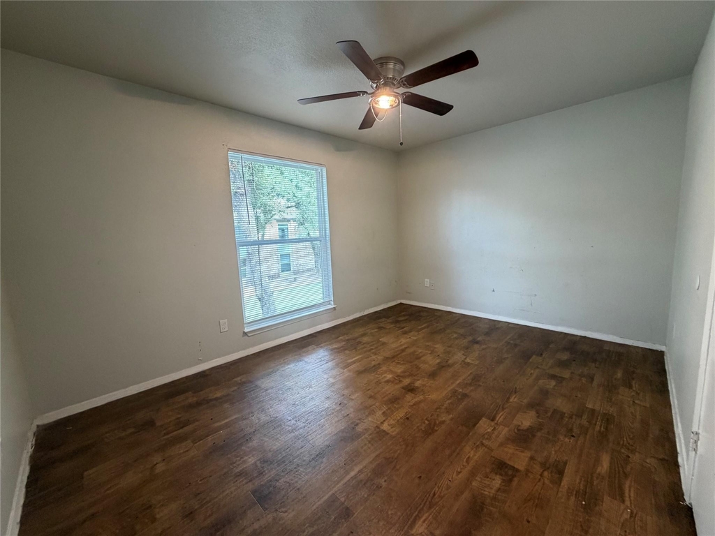 8017 Gessner Dr - Photo 5