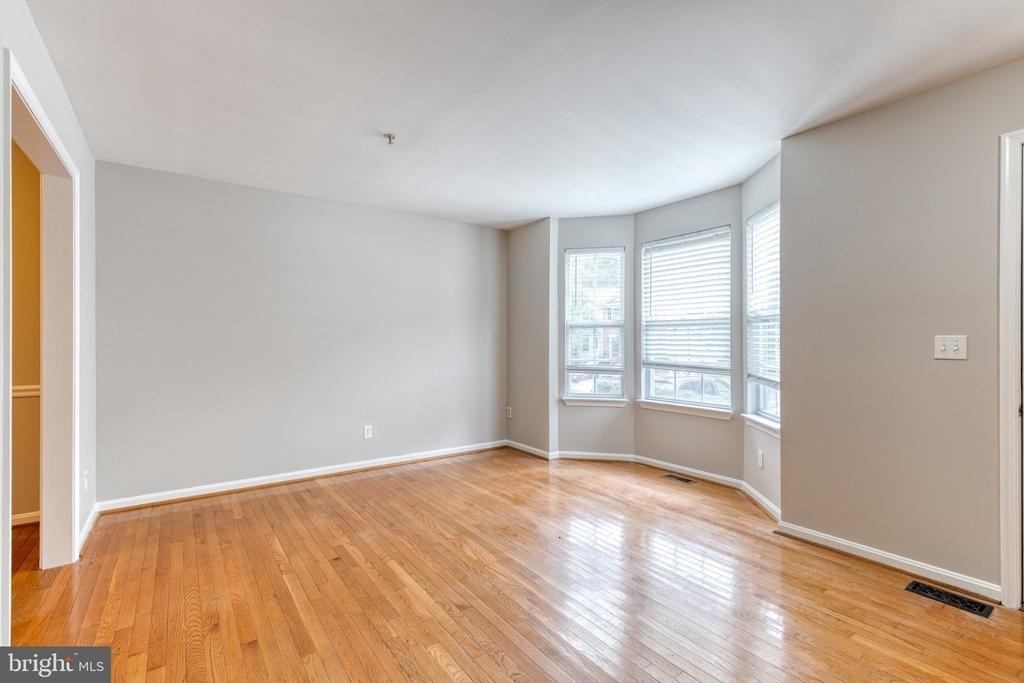 149 Langdon Farm Circle - Photo 2