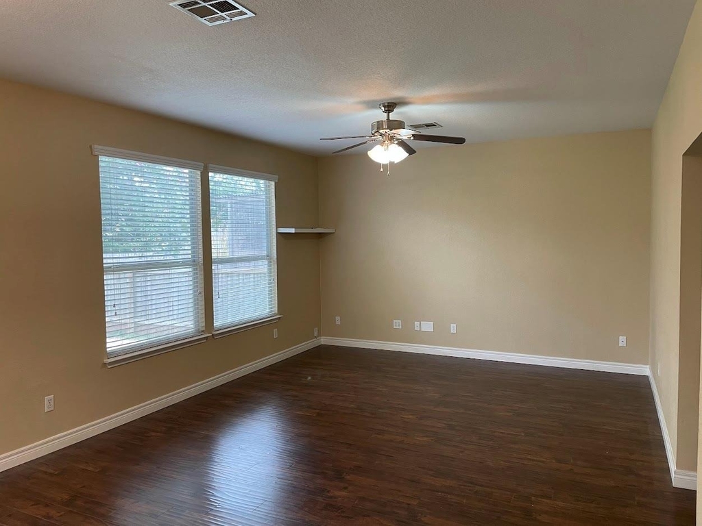 12829 Council Bluff Dr - Photo 10
