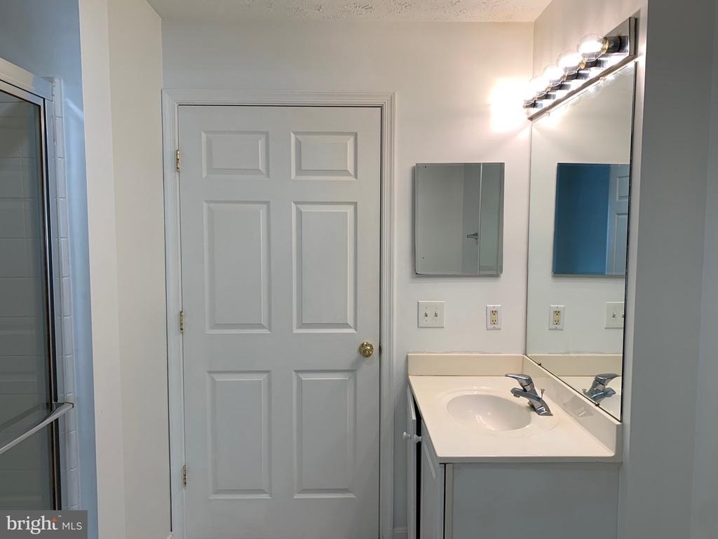 657 Burtons Cove Way - Photo 10
