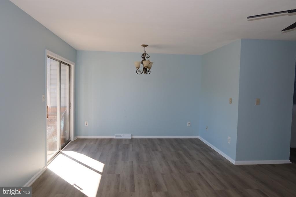 128 Thames Drive - Photo 4