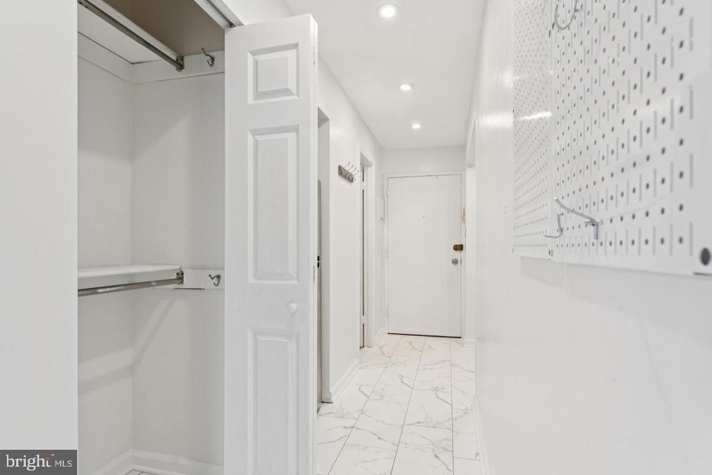 1718 Corcoran Street Nw - Photo 5