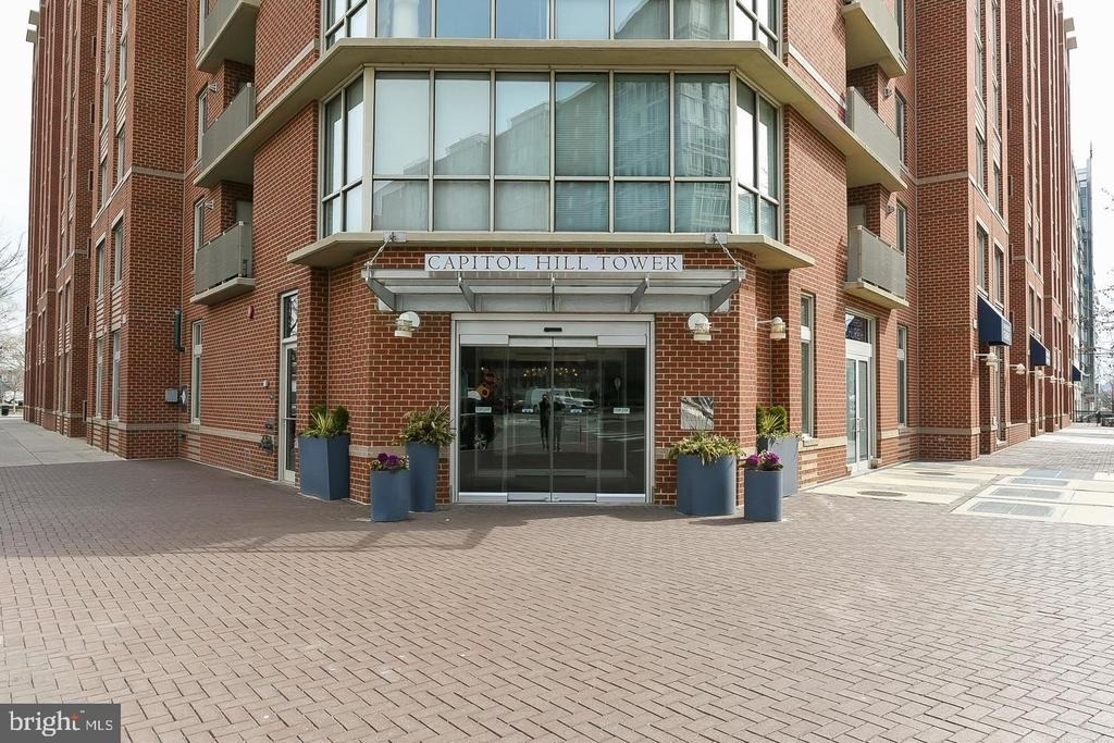 1000 New Jersey Avenue Se - Photo 1