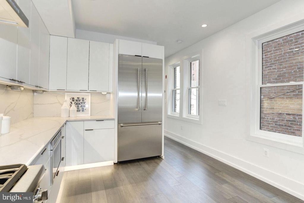 1817 Vernon Street Nw - Photo 11