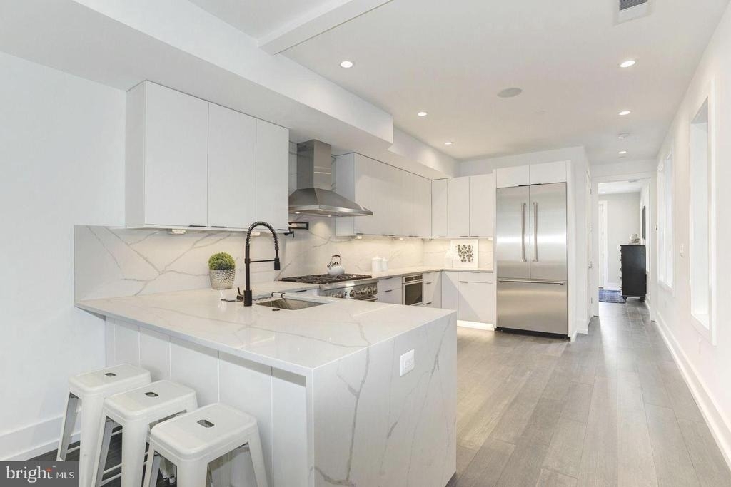 1817 Vernon Street Nw - Photo 8
