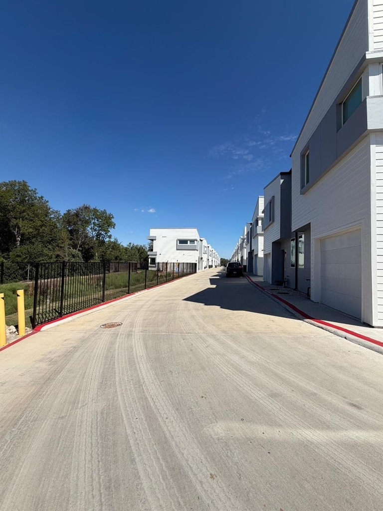 2000 Riverside Farms Rd - Photo 2