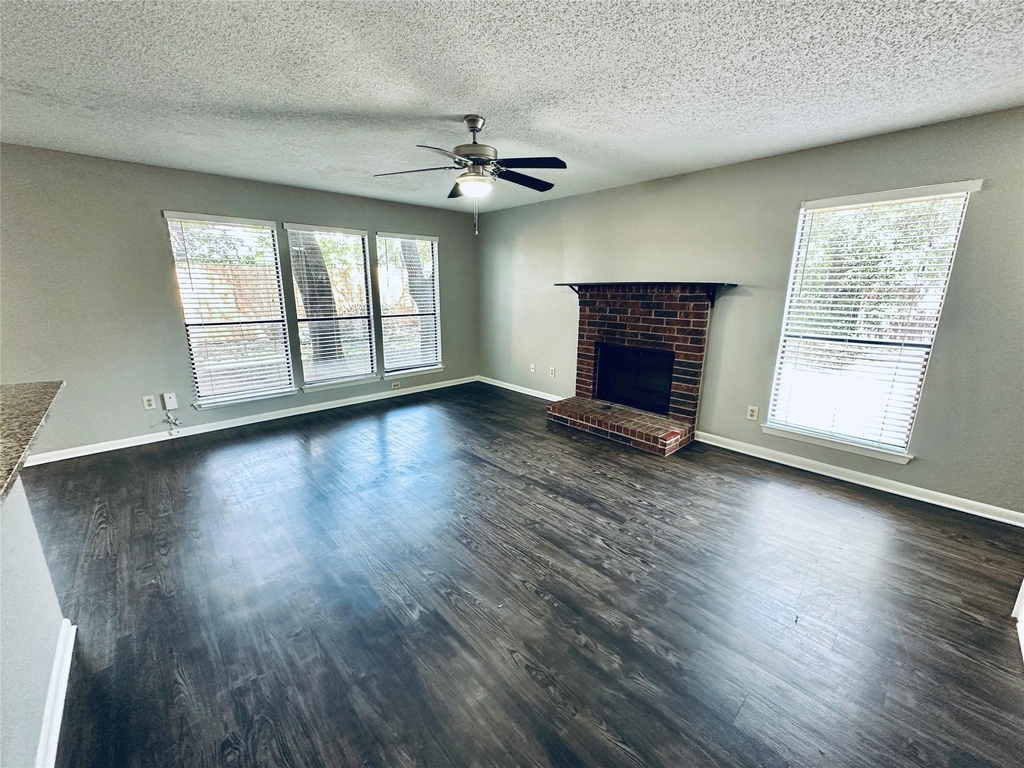 2612 Gwendolyn Ln - Photo 11
