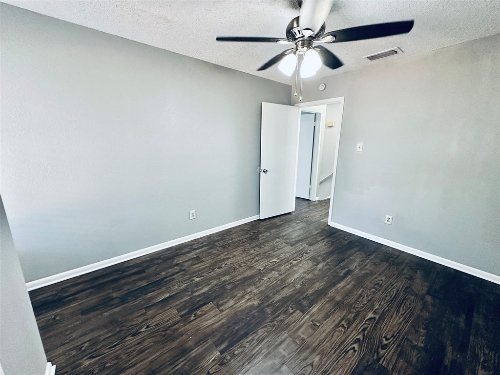 2612 Gwendolyn Ln - Photo 28