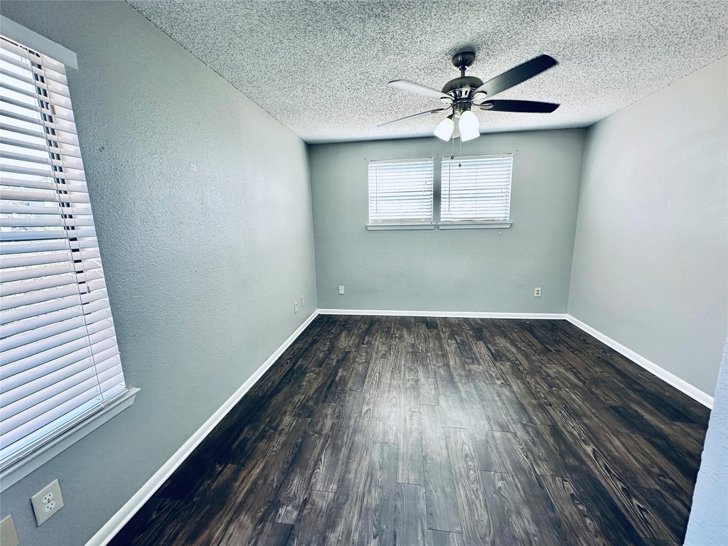 2612 Gwendolyn Ln - Photo 19